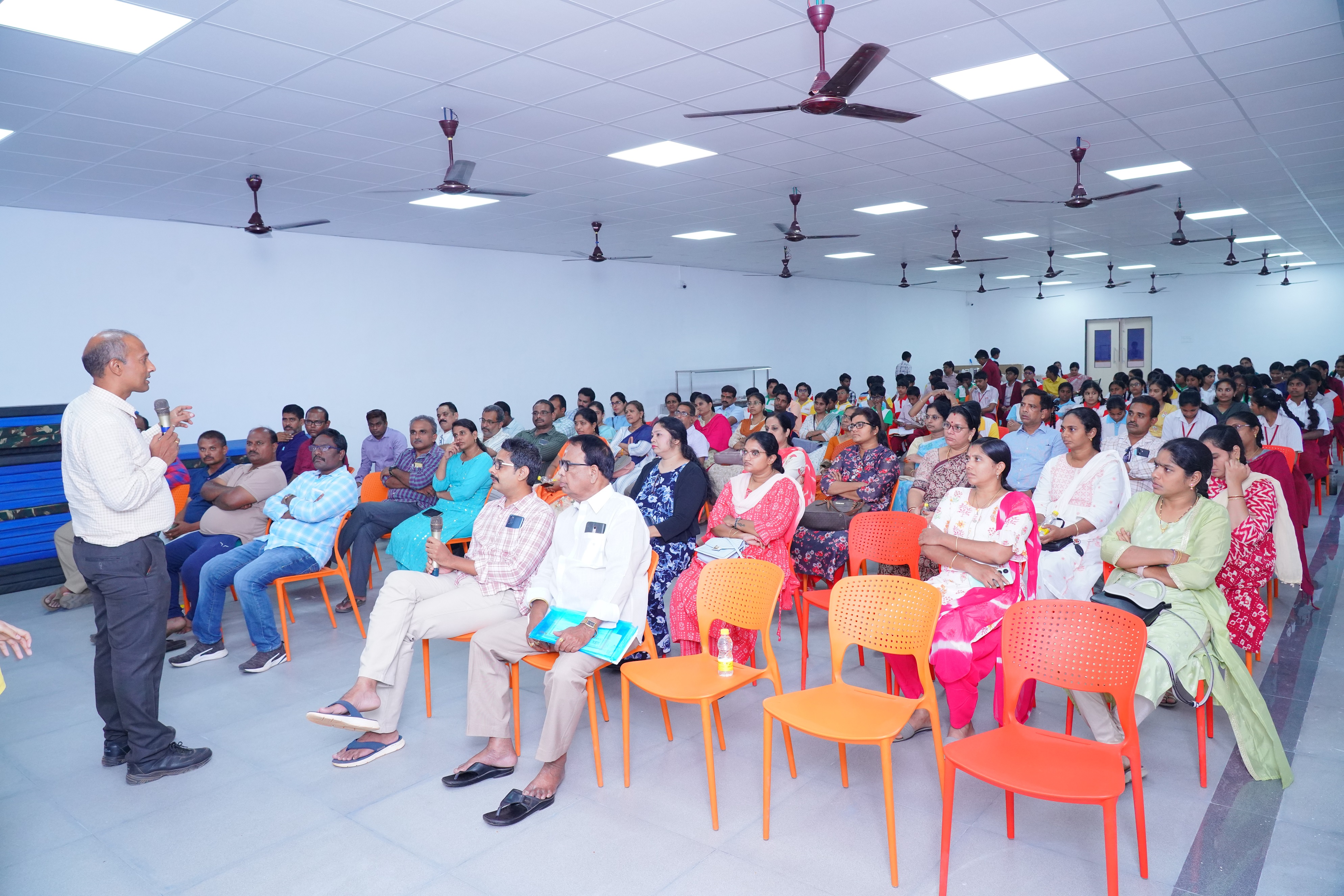 YOUR ROAD MAP TO IIT & NEET TRIUMPH